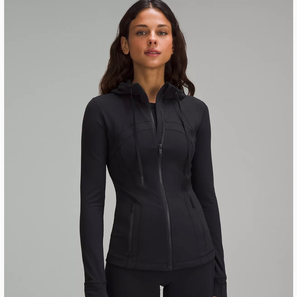 Lululemon hooded define jacket size 6 EUC